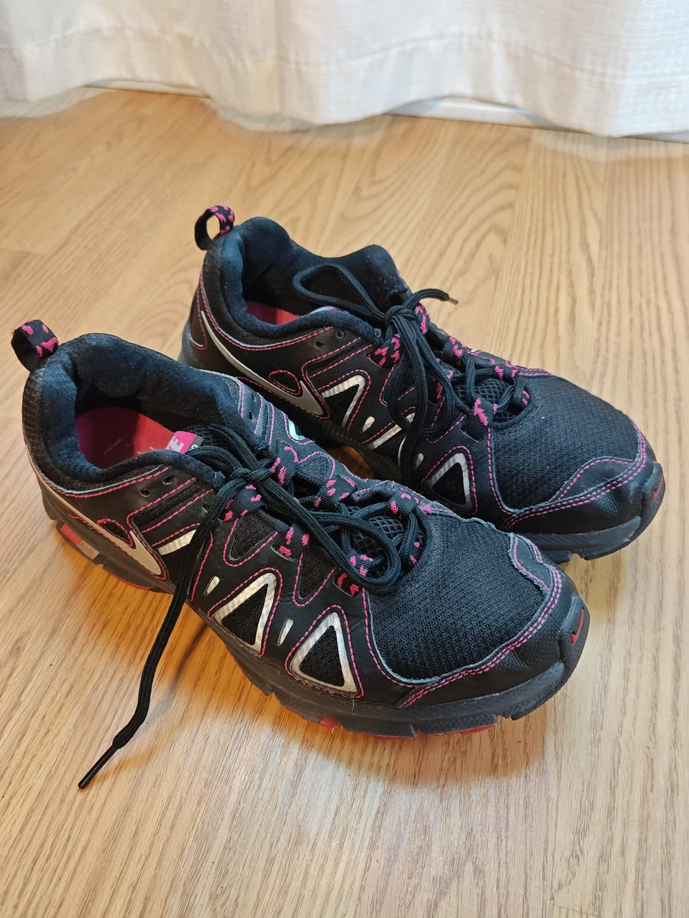 Nike Air Alvord 10 Trail Running Shoes Black Pink Silver Women’s 8.5